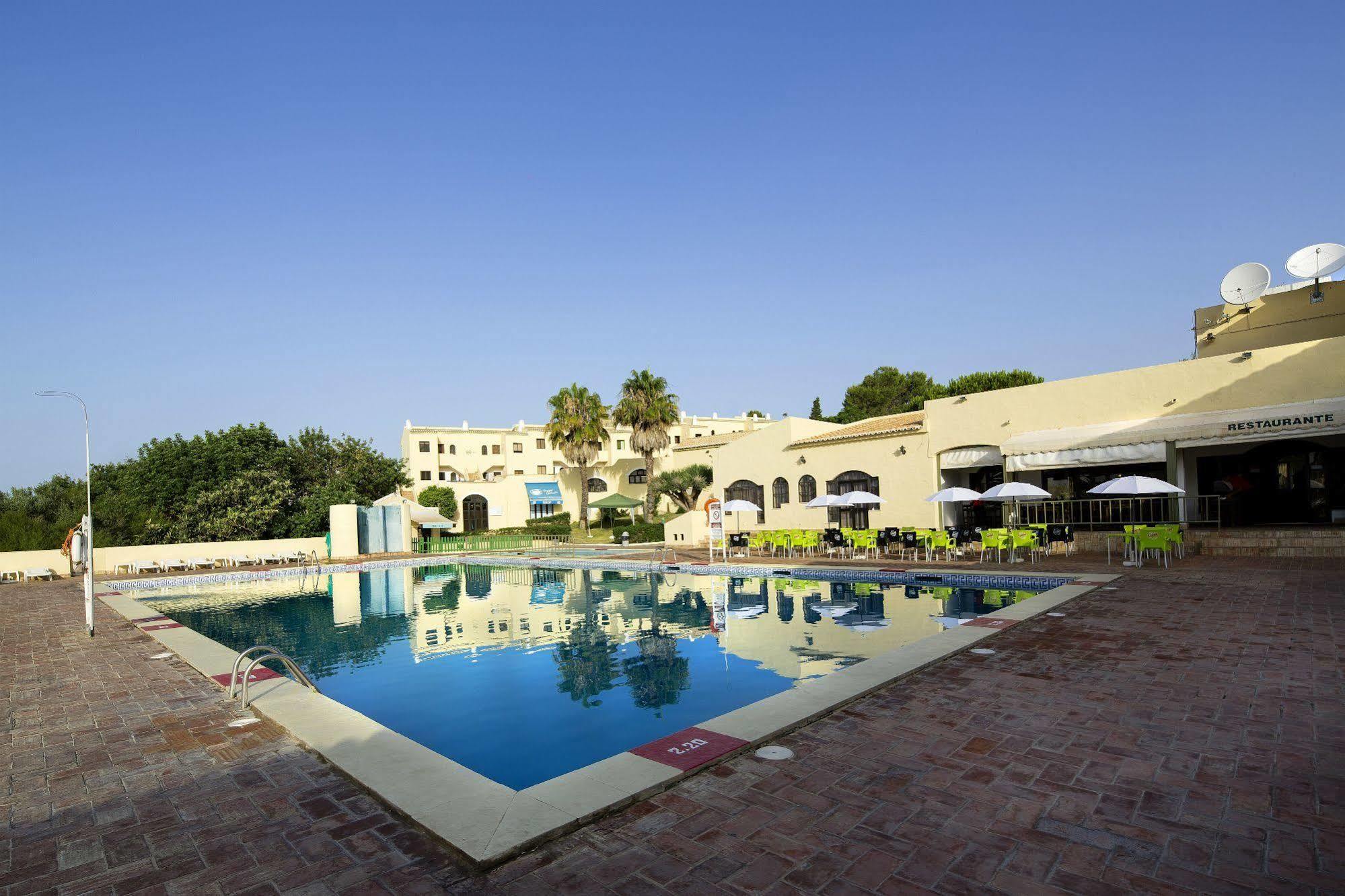 Alvor Clube Brisamar Aparthotel Exterior foto